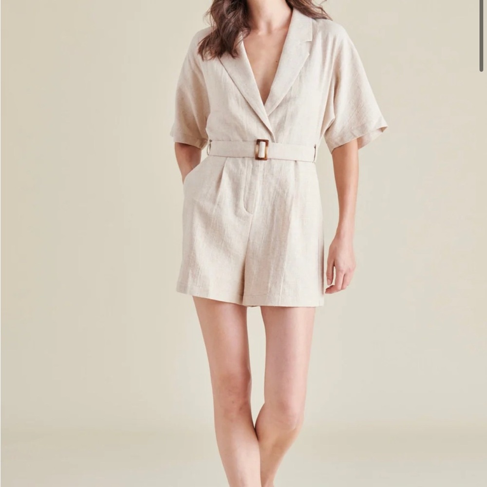Steve Madden Cream Collared Romper
